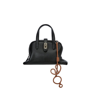 VQ Silhouette Charm Camel