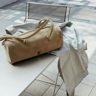 Perfec Pillow Suede Shoulder M Peanut Beige