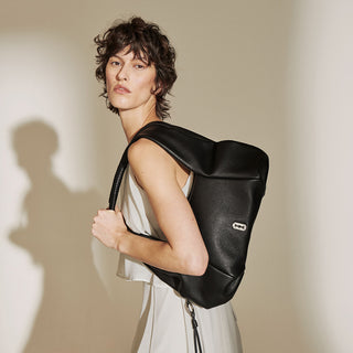 Halfmoon En Haut Hobo M Black