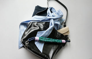 カミソリ×ファッションスタイル 削ぎ落とすことで際立つ、静かな美しさ