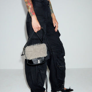 [予約販売/12月中旬入荷] Perfec Fuzzy Shoulder S Black