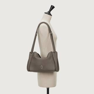 [予約販売/11月上旬入荷] One Eleven Swing Shoulder M Truffle Taupe